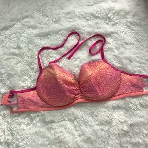 36DD Victoria’s Secret bikini top